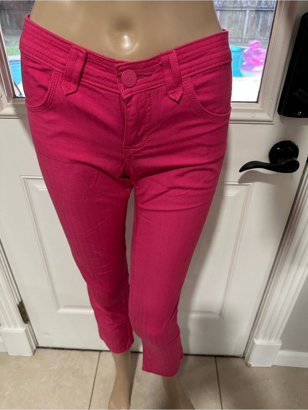 Juicy Couture Vibrant Pink Cropped Jeans